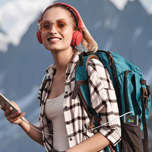 Banco de energía para computadora portátil de <span class=keywords><strong>carga</strong></span> súper rápida con cable retráctil PD45W 65W 100W Estación de energía portátil 20000mAh con pantalla LED TFT - Product Image 6