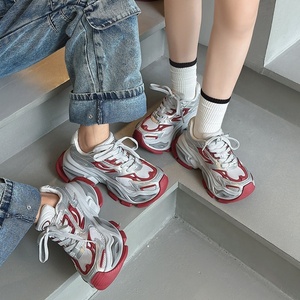 Nouvelle tendance de design : Chaussures Chunky pour hommes et femmes, respirantes, style décontracté, baskets de marche tendance pour femmes - Product Image 4