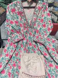 Kurti indio de algodón para mujeres de bajo precio fábrica de Ropa Étnica al por mayor mujeres Kurti para mujeres y niñas al mejor precio - Product Image 3