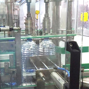 Máquina de Llenado de Botellas de Agua de 5 Galones, Línea Automática de Llenado y Lavado de Barriles con Sistema de Remoción de Tapas, Personalizable - Product Image 4