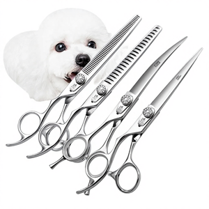 ชุดกรรไกรตัดขนสัตว์เลี้ยงสำหรับคนถนัดซ้าย รุ่นพรีเมียม ไฮเอนด์ ผลิตจากเหล็กกล้าไร้สนิม JP440c พร้อมสกรูเพชรปรับระดับได้ - Product Image 4