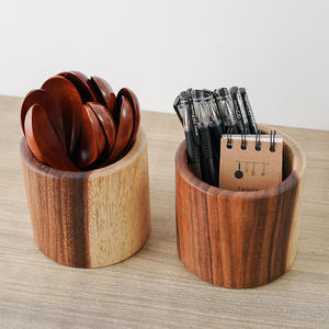 برميل خشبي مستدير من خشب السنط الصديقاني الصديقاني أنيق ومنظم للكتابة - Product Image 3