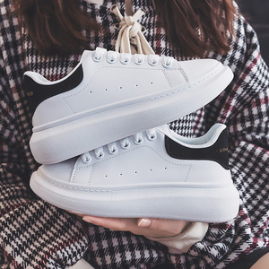 Scarpe sportive per il tempo libero piccole donne bianche di nuovo arrivo suole spesse Trendy in rete <span class=keywords><strong>Sneakers</strong></span> <span class=keywords><strong>Red</strong></span> Court QS113C127 - Product Image 4