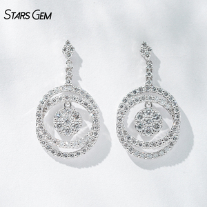 Pendientes de Lujo Starsgem con Diamante Cultivado en Laboratorio de Corte Brillante Redondo de 1.7ct y 2.1mm, Chapados en Rodio sobre Oro Blanco de 18K, 4.8g - Product Image 1