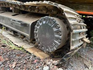 Excavatrice sur chenilles Caterpillar 320D d'occasion de haute qualité avec moteur Cummins 136KW, capacité de la benne de 1,7 m³, en vente - Product Image 3