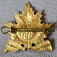 Insigne vintage bicolore en forme de feuille d'érable, badge du RHLI Wentworth Regiment, accessoire métallique rétro pour uniforme, décoration de costume, objet de collection