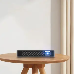 مصنع الساخن بيع مختلف Led DLP Wifi البسيطة رخيصة بيكو بطارية تعمل بالطاقة الروبوت مصغرة جهاز عرض مسرحي منزلي