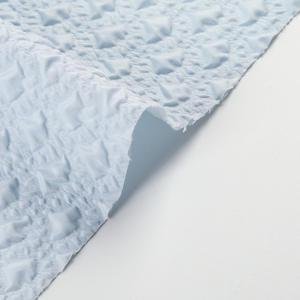 2024 populaire imperméable respirant 3D en relief écrasé 100% Polyester tissu extensible pour les filles veste d'hiver vêtement de mode - Product Image 5