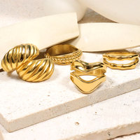 Edelstahl 18K Gold PVD-beschichteter Bandring Unregelmäßige Form Gebogener Einzigartiger Modeschmuck für Frauen
