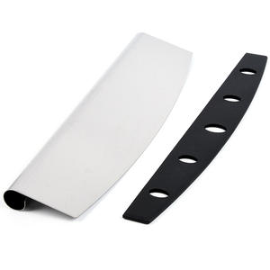 Servidor cortador <span class=keywords><strong>de</strong></span> <span class=keywords><strong>Pizza</strong></span> <span class=keywords><strong>de</strong></span> masa <span class=keywords><strong>de</strong></span> acero inoxidable <span class=keywords><strong>de</strong></span> gran tamaño con cubierta <span class=keywords><strong>de</strong></span> plástico Corte <span class=keywords><strong>De</strong></span> <span class=keywords><strong>Pizza</strong></span> para hornear utensilios <span class=keywords><strong>de</strong></span> cocina - Product Image 2