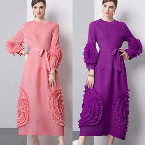 slim fit dress slacks V Neck Contrast Flower Lace Bubble Sleeve Midi Bodycon Dress