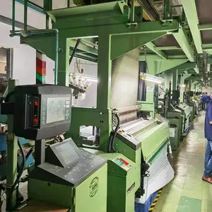 Machine à tisser à jet d'air utilisée par le fournisseur chinois Machine à jet d'air en tissu multicolore à grande vitesse