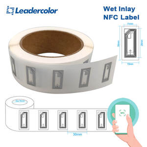 Autocollant NFC en gros, taille personnalisée, 13,56 MHz, étiquette RFID NFC, inlay sec et humide pour l'<span class=keywords><strong>identification</strong></span> des produits - Product Image 1