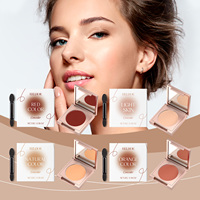Correcteur EELHOE : Texture légère, adhérence optimale, ne tache pas, couvre naturellement les imperfections cutanées et procure un fini éclatant.