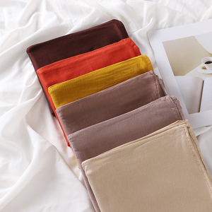 2025 ropa islámica mujeres <span class=keywords><strong>Hijab</strong></span> alta calidad Jersey bufanda elástica moda Color sólido bufanda Lisa <span class=keywords><strong>Hijab</strong></span> para mujeres musulmanas - Product Image 3