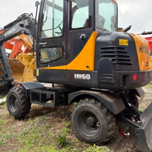 Excavatrice sur pneus HW60 pour la construction urbaine et l'entretien routier - Product Image 5