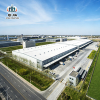 Entrepôt préfabriqué en structure acier sur mesure - Bâtiment industriel pour le stockage et la logistique