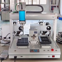 Vente directe des fabricants Machine à fixer les vis du clavier d'ordinateur accessoires de téléphone équipement de fixation des vis