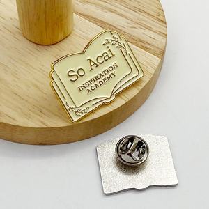 Venta al por mayor de alfileres esmaltados a granel, alfileres de solapa escolares de esmalte suave, diseño de Metal, ropa para estudiantes de la <span class=keywords><strong>Academia</strong></span>, broche en el pecho, insignia con logotipo personalizado - Product Image 5