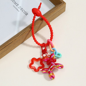 พวงกุญแจรูปสุนัขบอลลูนแบบใหม่ สร้างสรรค์ DIY เครื่องประดับส่วนตัว พวงกุญแจห้อยกระเป๋า อเนกประสงค์ ของตกแต่งสำหรับคู่รัก ขายส่ง - Product Image 4