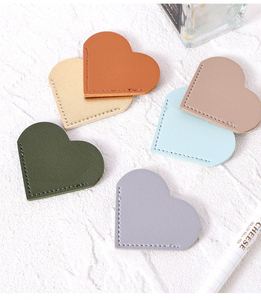 Marcapáginas Promocionales para Regalo, Marcapáginas de Anime Personalizados con Logotipo, Marcapáginas de Cuero PU con Corazón - Product Image 5