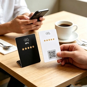 Carte PVC RFID réutilisable en époxy/acrylique avec puce N215, mini code QR, 13,56 MHz, étanche, couleur personnalisée CMYK - Product Image 6
