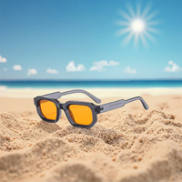 Lunettes de Soleil Unisexe Petites Carrées Tendance avec Verres Orange Multicolores Style Populaire Protection UV pour Conduite Adulte