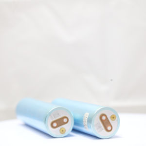 30AH แบตเตอรี่ลิเธียมไอออนทรงกระบอก<span class=keywords><strong>3</strong></span>.2V 20000mAh แบตเตอรี่รถจักรยานยนต์ไฟฟ้า30AH มีประสิทธิภาพที่ดีขึ้น - Product Image 1