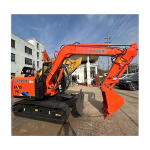 Excavadora Hitachi ZX70QC con válvula hidráulica Kawasaki de baja hora en stock para trabajos de jardín y limpieza de residuos de granjas de cría - Product Image 2