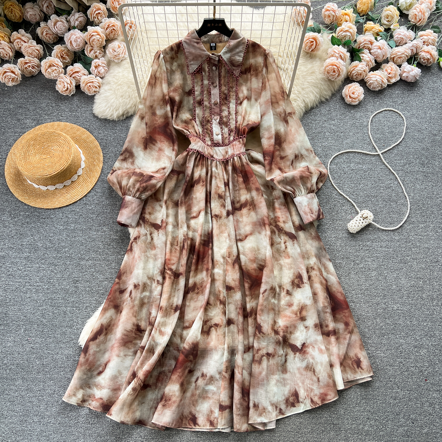 Hanou Vintage Floral Midi Dress With Turn-down Collar & Ruched Detail