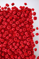 Mur floral artificiel de roses rouges, panneau de fleurs en coton carré 3D réutilisable, toile de fond pour mariage, fête, photomaton