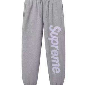 Nuovo Set Trendy con <span class=keywords><strong>Felpa</strong></span> con Cappuccio e Pantaloni, Ricamo sul Retro, Vestibilità Comoda - Product Image 5