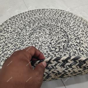 Alfombra de yute redonda tejida a mano gris y beige con patrón en zigzag alfombra de fibra natural ecológica perfecta para la decoración moderna del hogar - Product Image 1