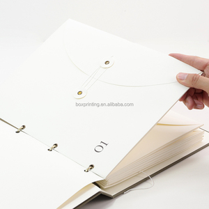 Classeur à anneaux en tissu de lin personnalisé avec enveloppes à cordon pour le rangement de documents - Product Image 1