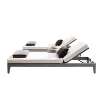 Ensemble de chaises longues de luxe de style nordique pour terrasse, mobilier de patio de luxe, transat inclinable avec trou pour parasol