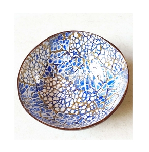 Cuencos de Coco Ecológicos con Incrustaciones de Nácar, Hechos a Mano, con Diseño de Tortuga y Mosaico Floral, Vajilla para Venta al por Mayor - Product Image 1