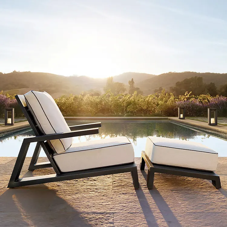Foshan 공장 현대 파티오 가구 녹슬지 않는 알루미늄 합금 야외 소파 오스만과 단일 정원 의자