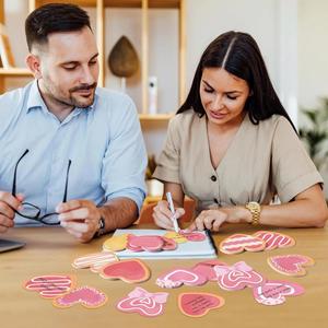 Set de Notas Adhesivas con Forma de Corazón, Esenciales para el Día de San Valentín, con 20 Hojas y Diseños de Macarons, Galletas y Dulces - Product Image 5