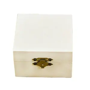 批发热销方形木箱定制小尺寸豪华天然木质彩色珠宝包装盒