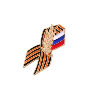 Vente en gros de broches en alliage russe, design créatif et personnalisé, procédé de peinture à la four, emblème de médaille soviétique - Product Image 5