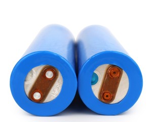 Celda de Litio-Ferrofosfato (LFP) 32135 32140 3.2V 13Ah 15Ah para Almacenamiento de Energía y Baterías de Vehículos Eléctricos - Product Image 2