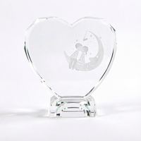 Cadre photo 3D en cristal en forme de cœur gravé au laser sur mesure avec base LED et motif floral – Cadeau pour fille (vente en gros)