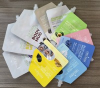 Sachets d'emballage en plastique pour liquides et poudres, sachets souples à bec verseur pour détergent, sachets à boisson avec bec verseur