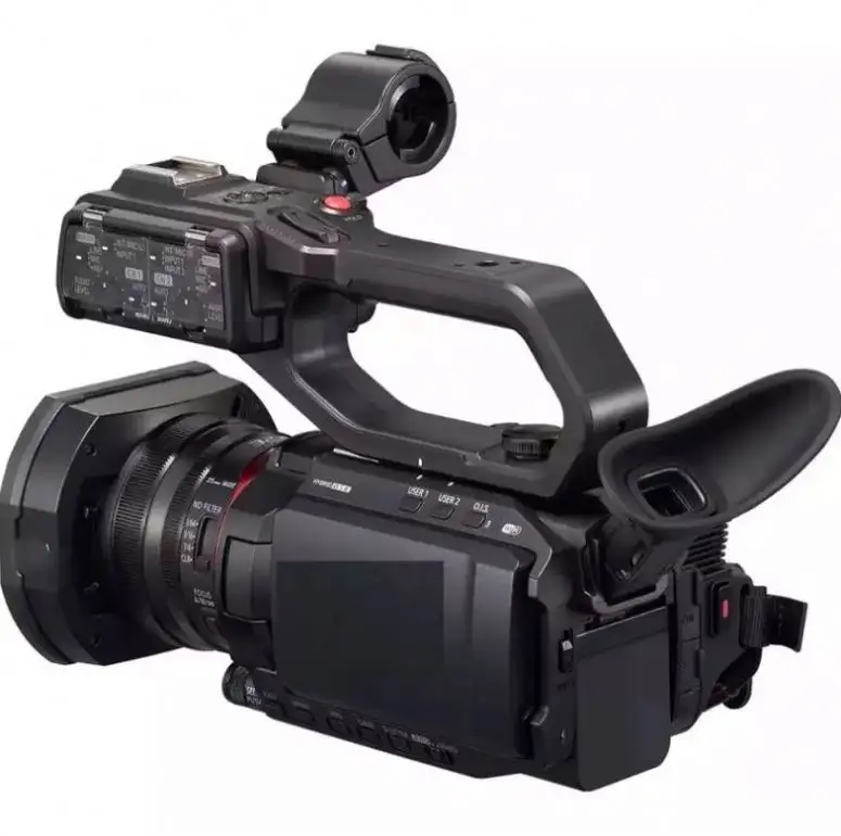 كاميرا الفيديو المحترفة بدقة 4000 بكسل طراز AG-CX10 مع حزمة شاشة وتسجيل Atomos