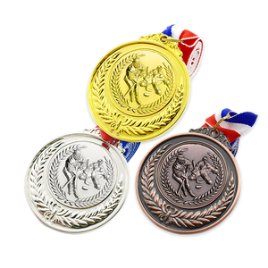 JinRuiXiang personnalisé gravé jour du sport épinglettes grand hockey escalade école course médailles catholiques religieuses - Product Image 1