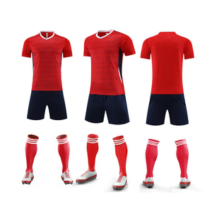 Completo da <span class=keywords><strong>Calcio</strong></span> 2026 ad Asciugatura Rapida, Personalizzabile, Traspirante, per Uomo - Set Sportivo di Alta Qualità a Prezzo Conveniente per l'Ingrosso - Product Image 3