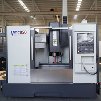Centre d'usinage CNC vertical de haute précision VMC850 à 3 axes avec commande Fanuc et changeur d'outils automatique, fabrication chinoise