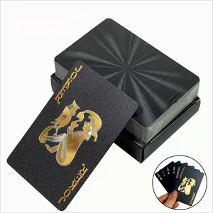 Juego <span class=keywords><strong>de</strong></span> cartas <span class=keywords><strong>de</strong></span> póquer <span class=keywords><strong>de</strong></span> PVC resistente al agua <span class=keywords><strong>de</strong></span> plástico dorado negro, cubierta gruesa y duradera para juegos <span class=keywords><strong>de</strong></span> <span class=keywords><strong>trucos</strong></span> <span class=keywords><strong>de</strong></span> magia y entretenimiento - Product Image 3