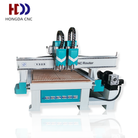 Routeur CNC HONGDDA principalement pour les casiers, broche pour le travail du bois, panneau ACP, routeur CNC 1325