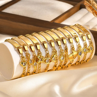 Bracelet de mode personnalisé en acier inoxydable plaqué or 18 carats avec incrustation de motif animal et zircon cubique pour femme